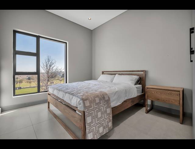 4 BEDROOM HOUSE FOR SALE IN HELDERFONTEIN ESTATE